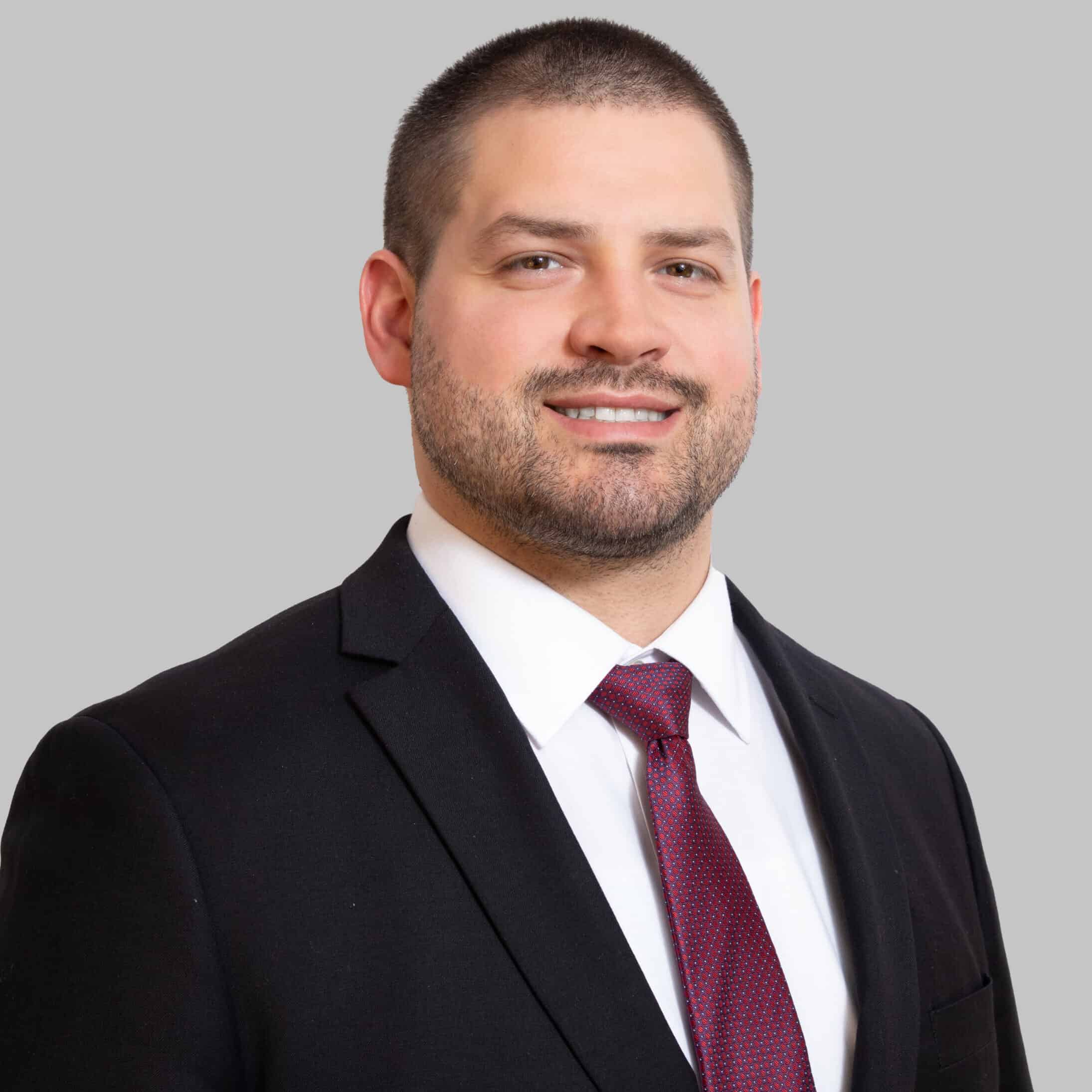 Steven Arandjelovic Headshot